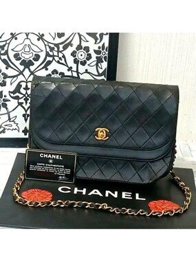 Chanel Quilted Chain Shoulder Lambskin Double Flap Black